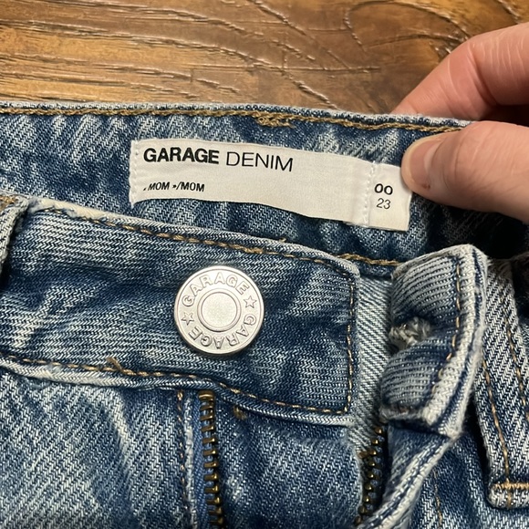 mom jeans - Picture 3 of 3